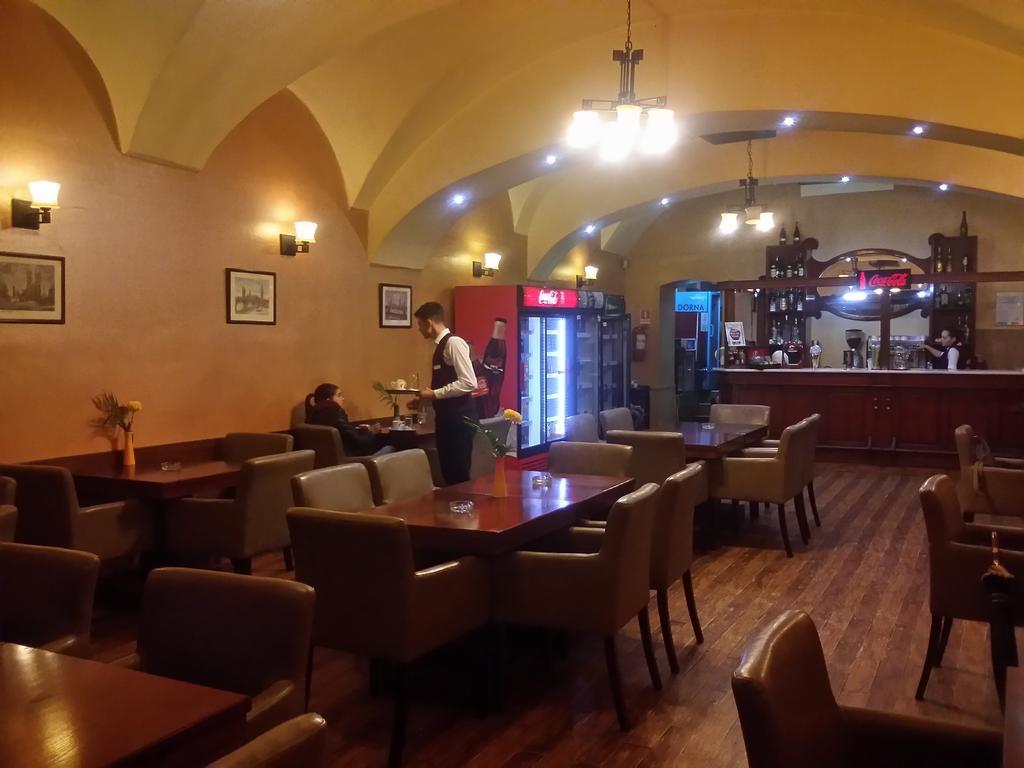 Vila Royal Hotel Sighetu Marmatiei Luaran gambar