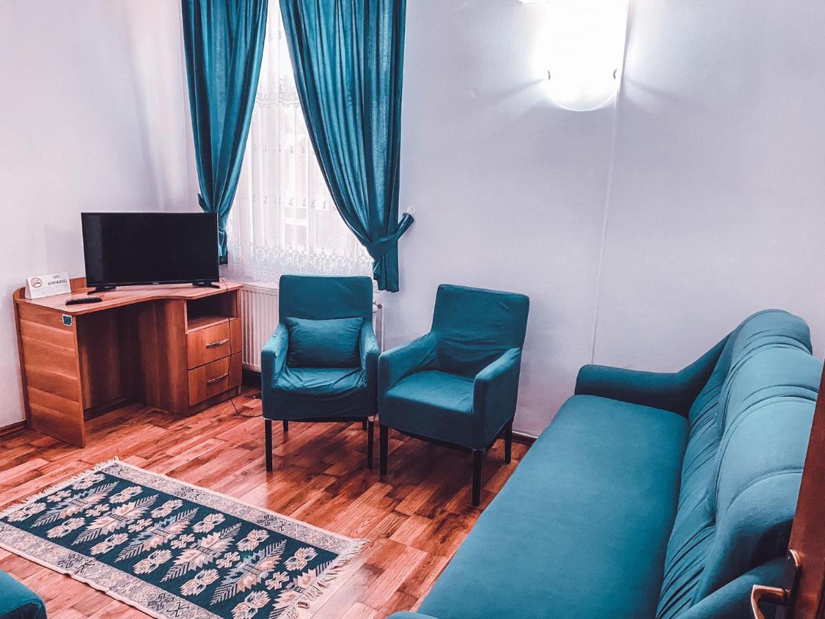 Vila Royal Hotel Sighetu Marmatiei Luaran gambar
