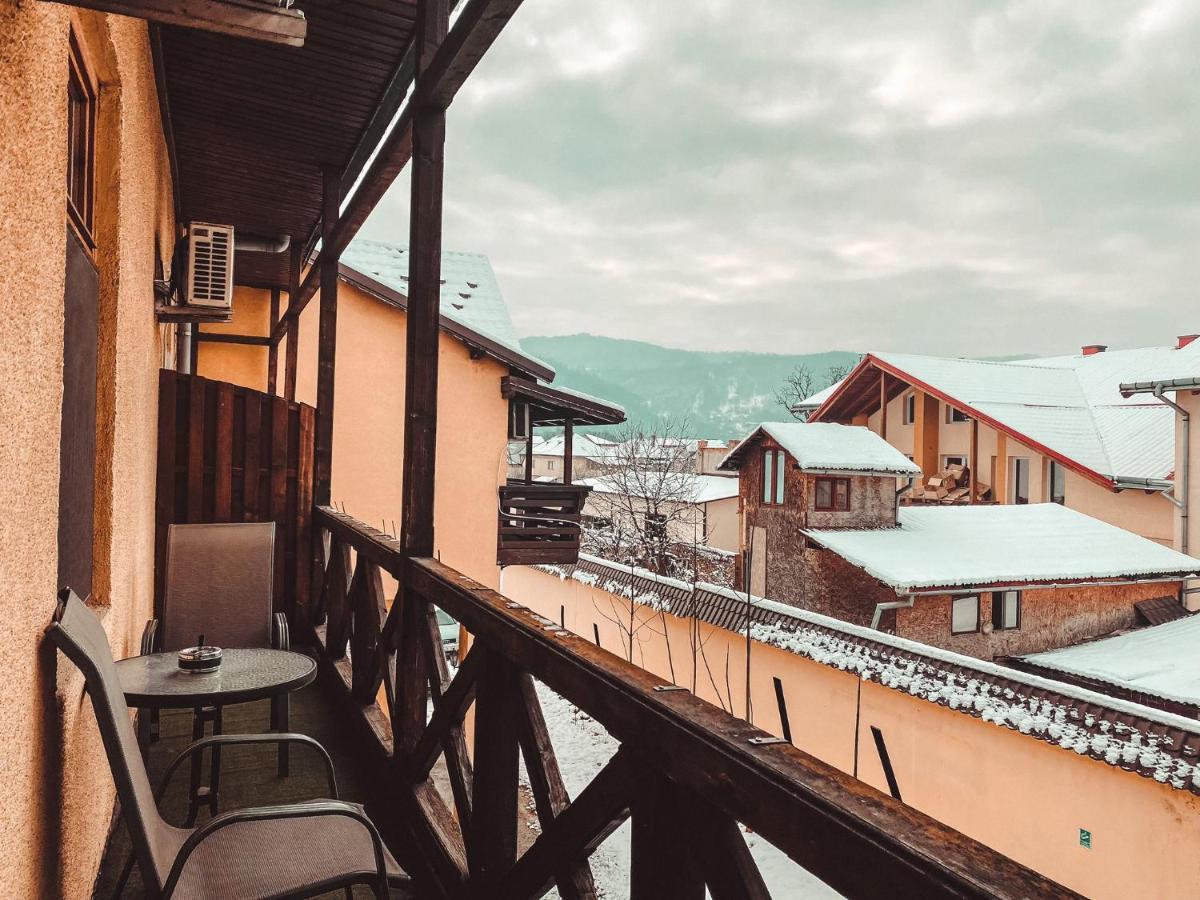 Vila Royal Hotel Sighetu Marmatiei Luaran gambar
